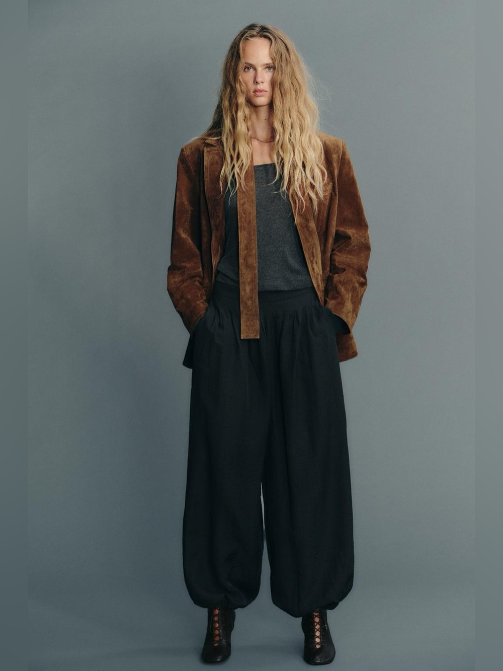ZARA Baggy Balloon Hem Elastic Waist Pants. NWT S